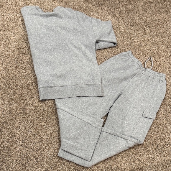 Old Navy Gray Sweatshirt and Joggers Set - Picture 8 of 9